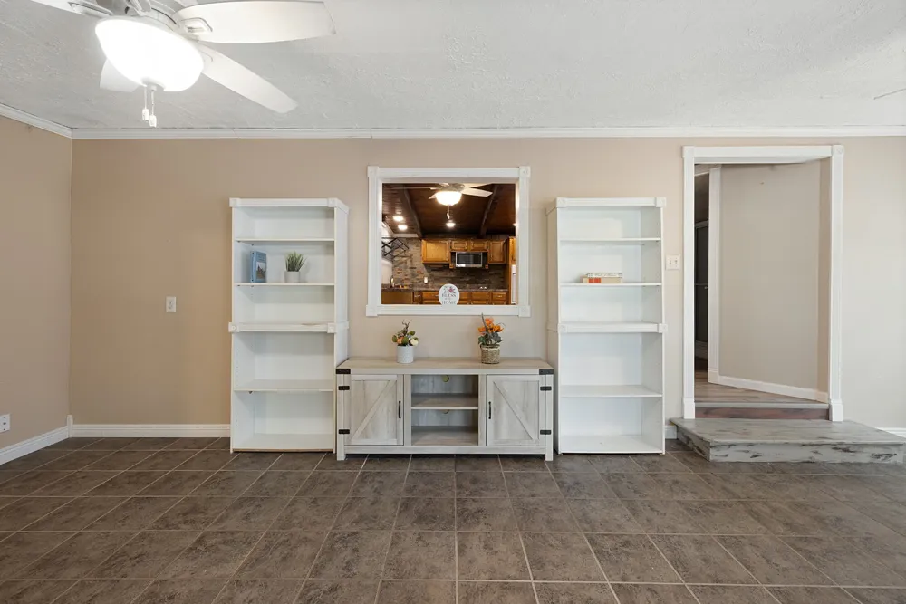 1068 Lakeside Fort Towson, OK 74735