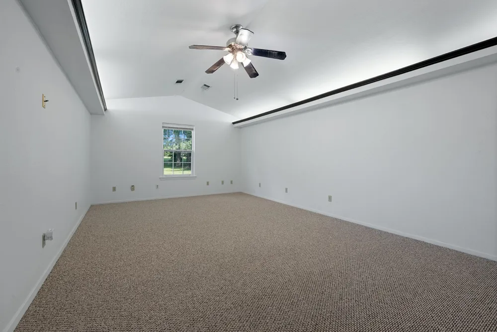 1068 Lakeside Fort Towson, OK 74735