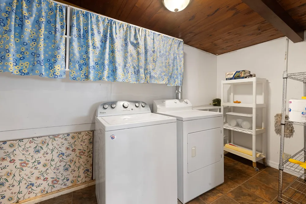 1068 Lakeside Fort Towson, OK 74735