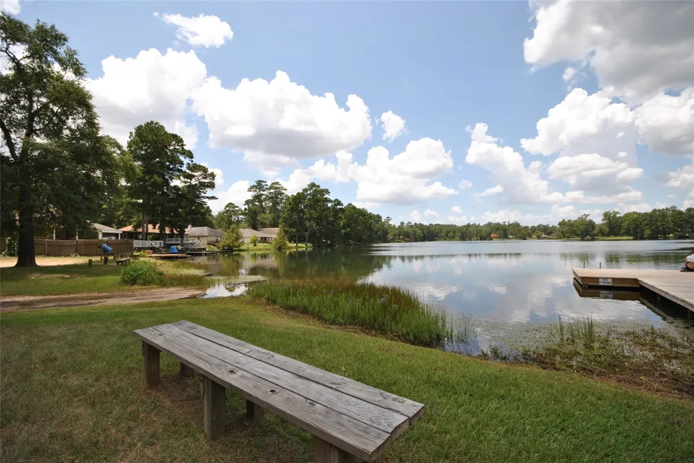 12960 Royal Shores Drive Conroe, TX 77303