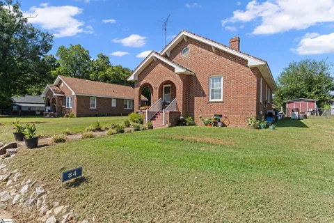 84 Saluda Street