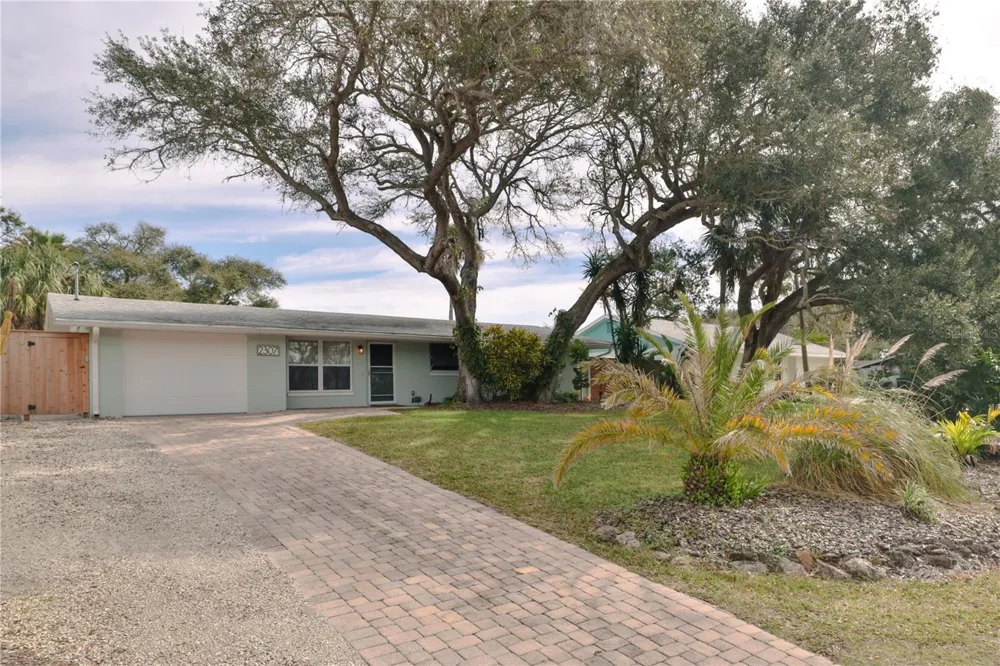 2307 SAXON DRIVE New Smyrna Beach, FL 32169