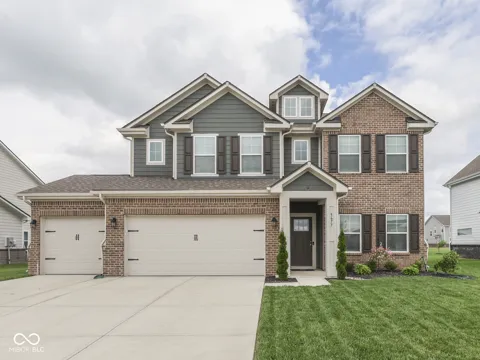 5677 Volanti Way