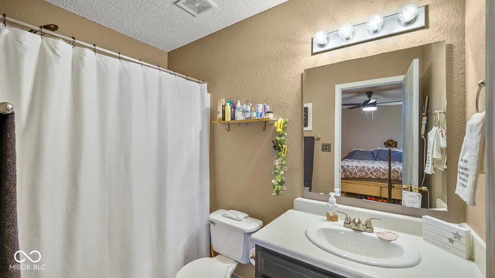 55 Kensington Court Pittsboro, IN 46167