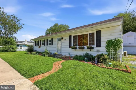 120 LINCOLN DRIVE
