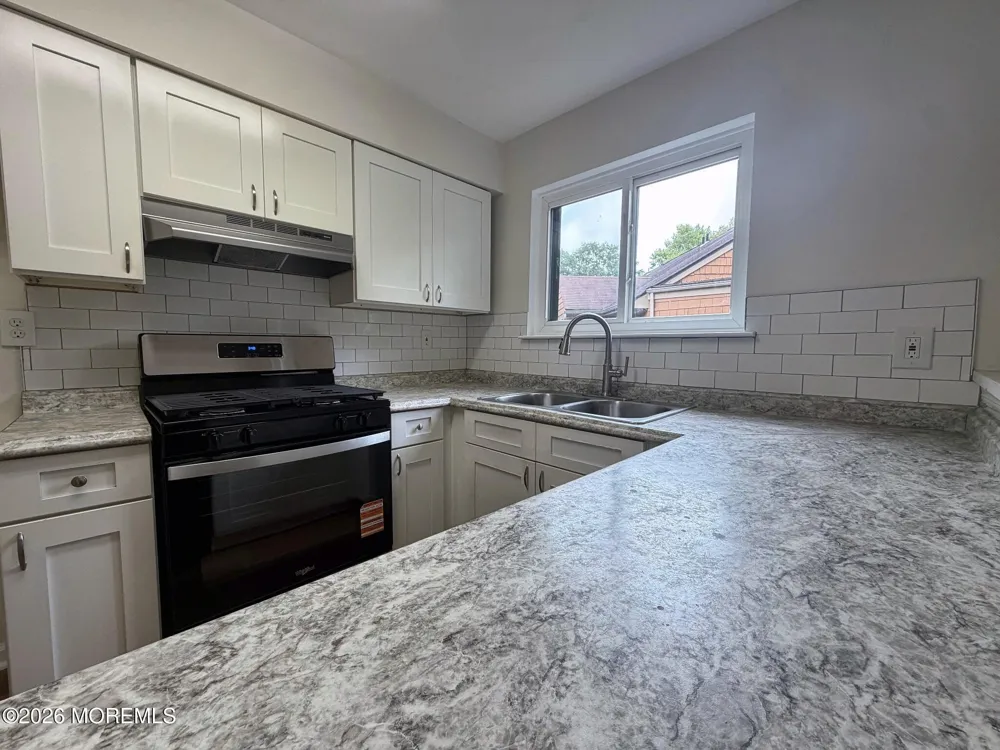 148 Delaware Trail Lakewood, NJ 08701