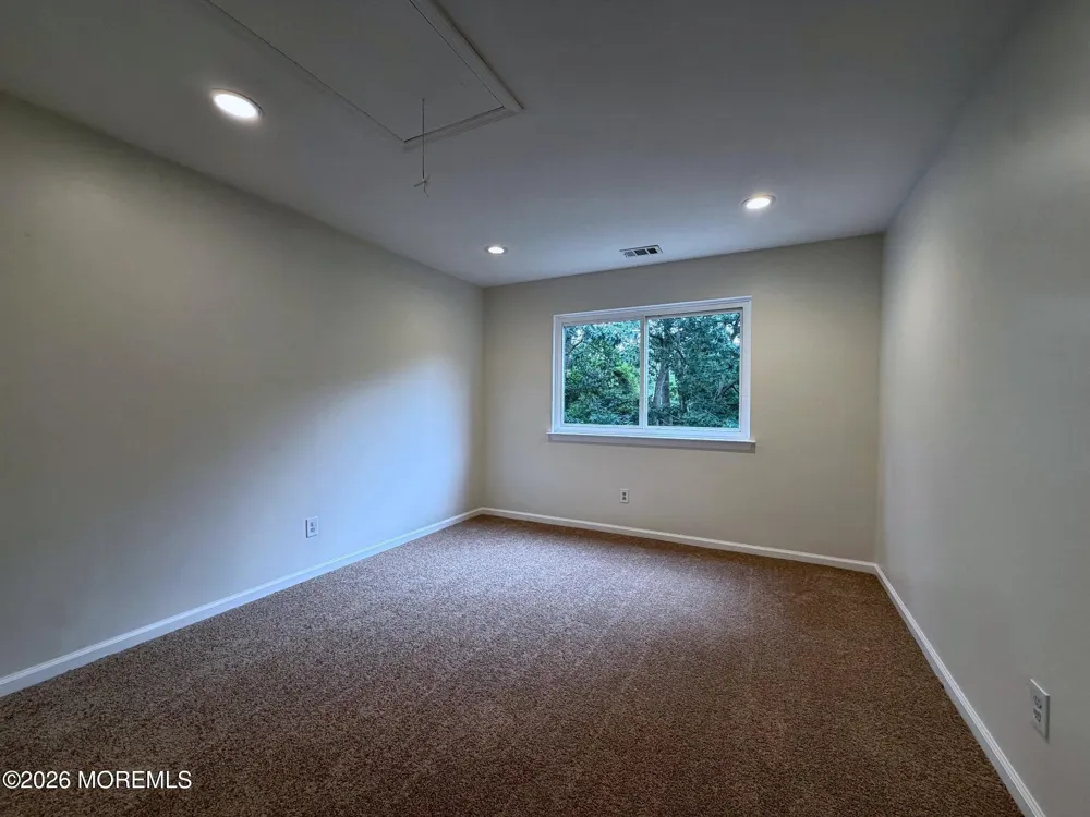 148 Delaware Trail Lakewood, NJ 08701