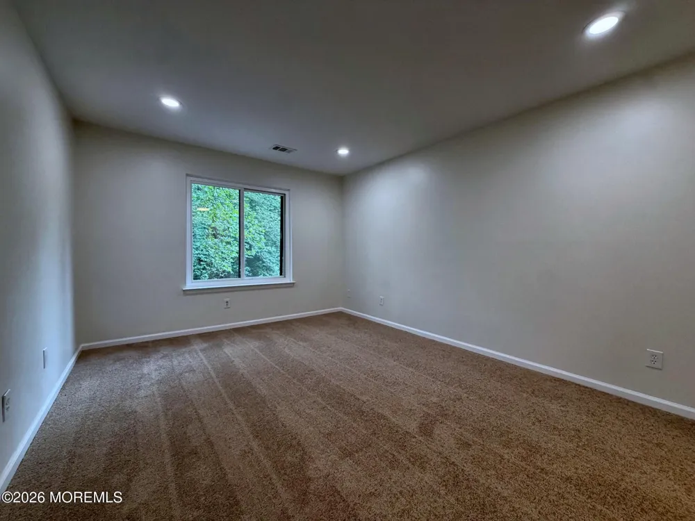 148 Delaware Trail Lakewood, NJ 08701