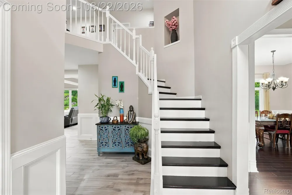 22099 Barclay Court Novi City, MI 48374