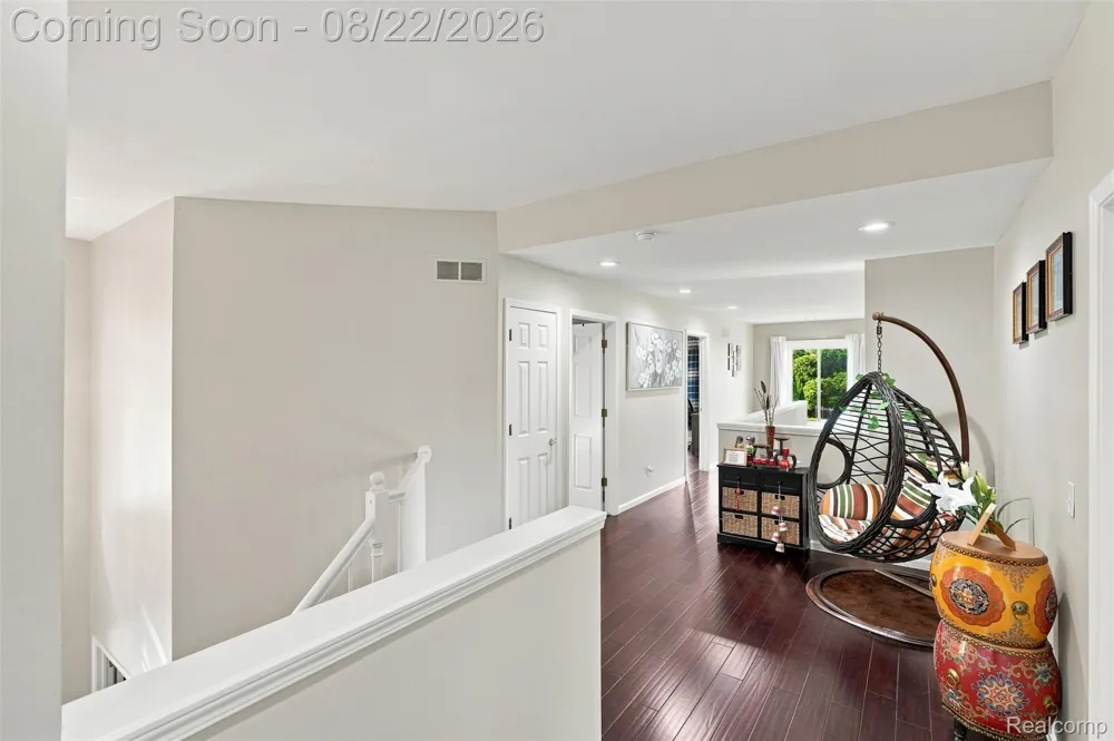 22099 Barclay Court Novi City, MI 48374