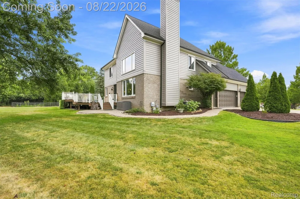 22099 Barclay Court Novi City, MI 48374