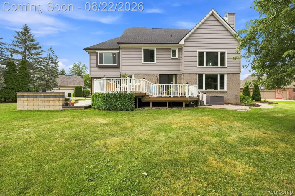 22099 Barclay Court Novi City, MI 48374