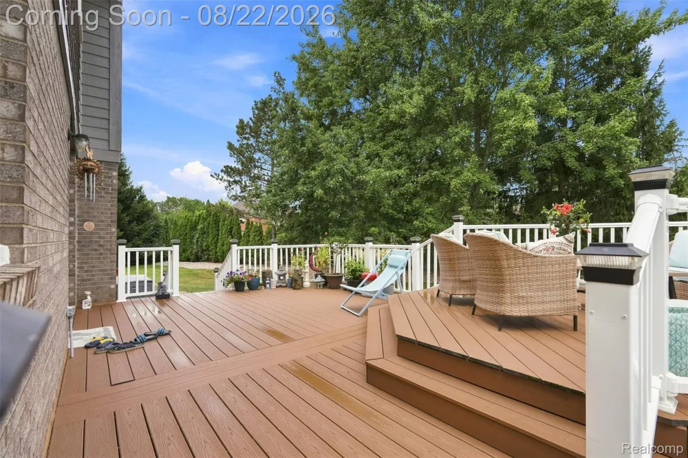 22099 Barclay Court Novi City, MI 48374