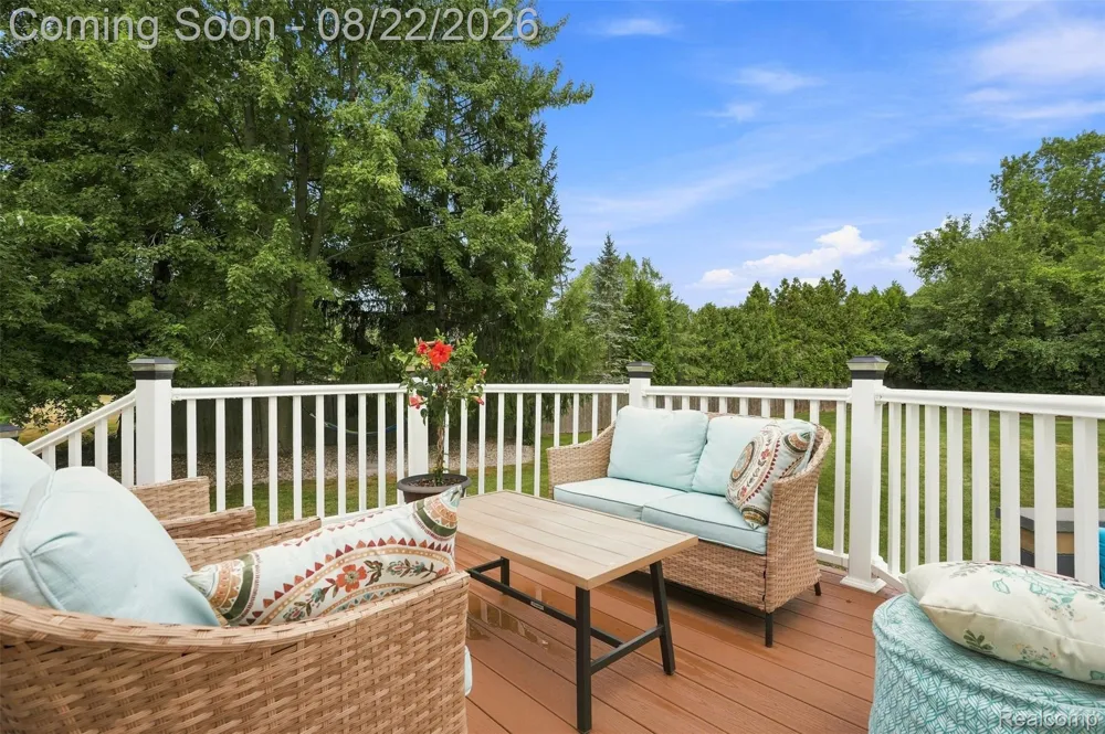 22099 Barclay Court Novi City, MI 48374