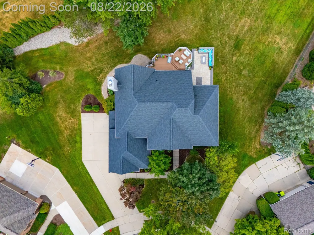 22099 Barclay Court Novi City, MI 48374