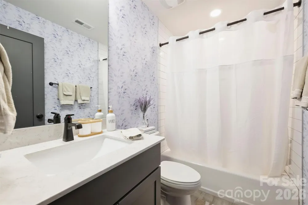 416 E 33rd Street Charlotte, NC 28205