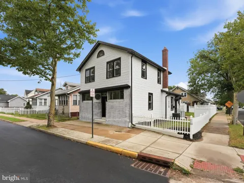 110 W WASHINGTON STREET