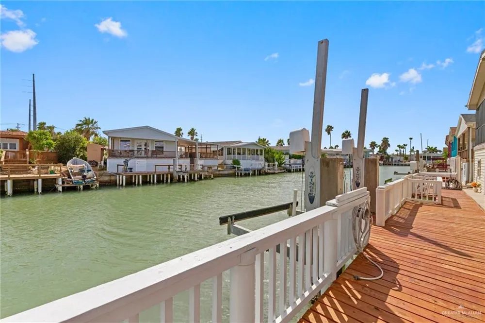 154 E Bonnet Circle Port Isabel, TX 78578