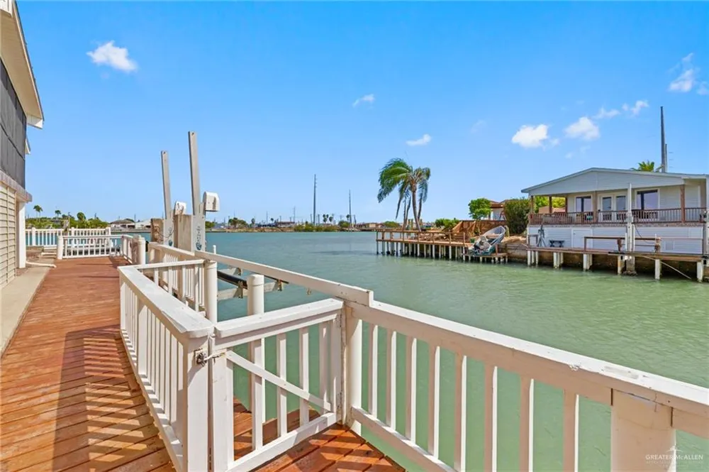154 E Bonnet Circle Port Isabel, TX 78578