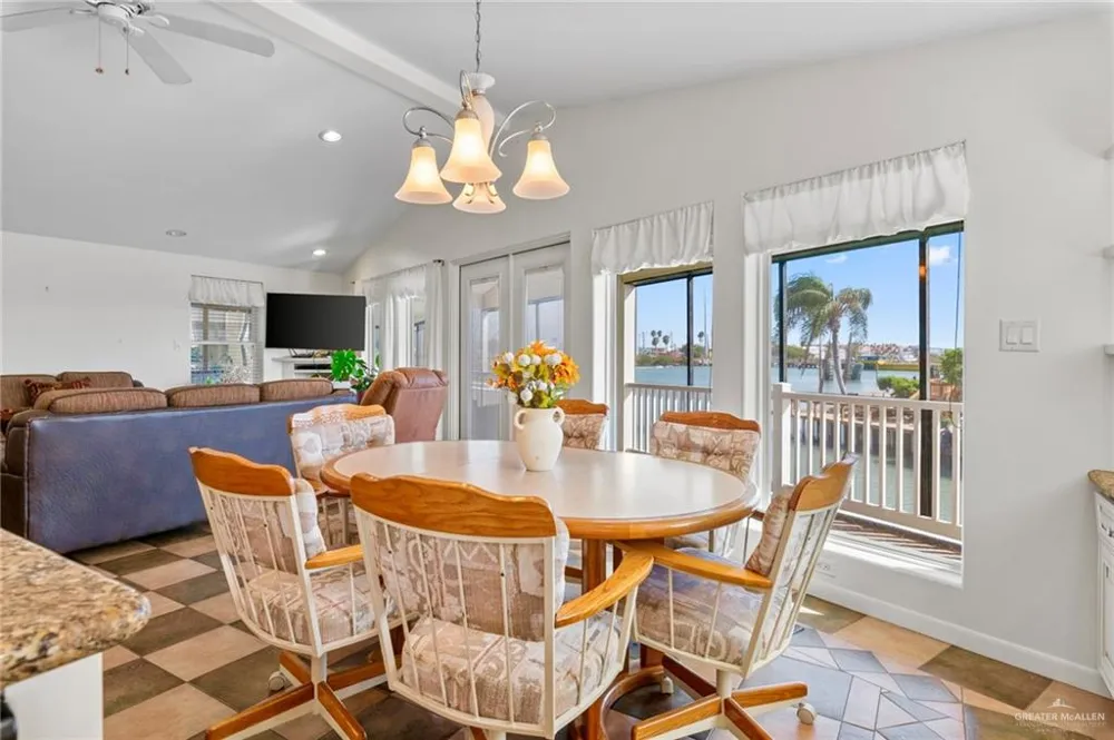 154 E Bonnet Circle Port Isabel, TX 78578