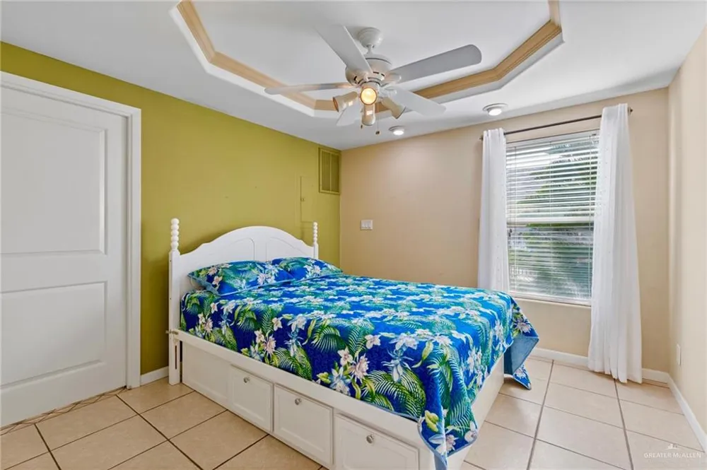 154 E Bonnet Circle Port Isabel, TX 78578