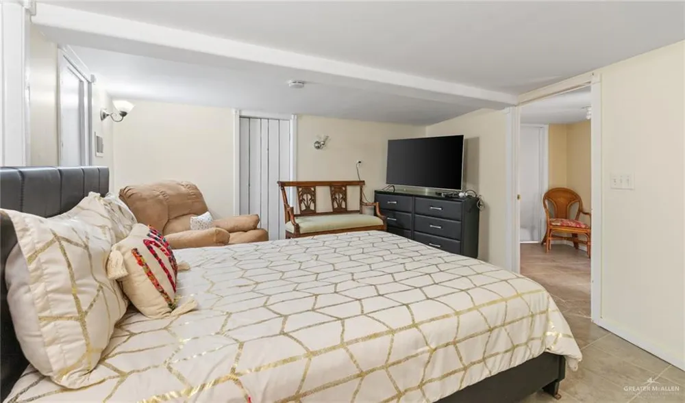 154 E Bonnet Circle Port Isabel, TX 78578