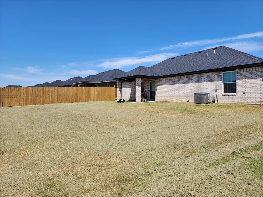 505 Sweet Pea Lane Madill, OK 73446