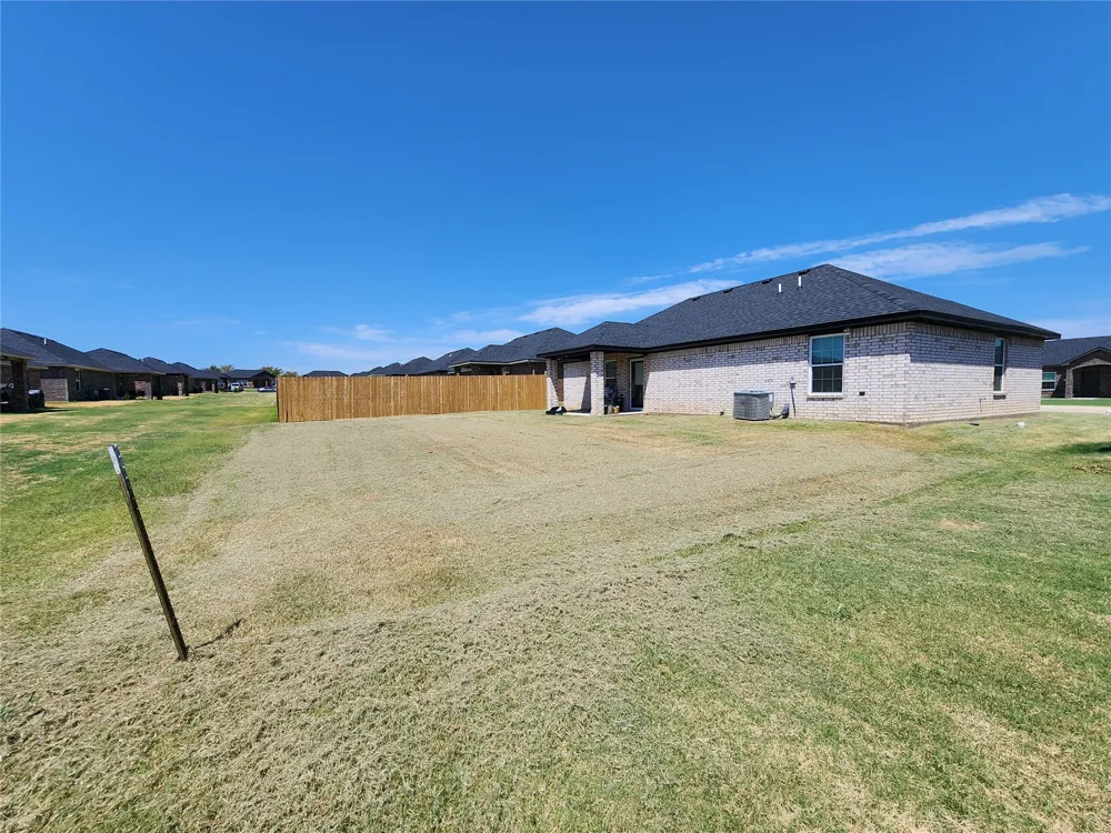 505 Sweet Pea Lane Madill, OK 73446