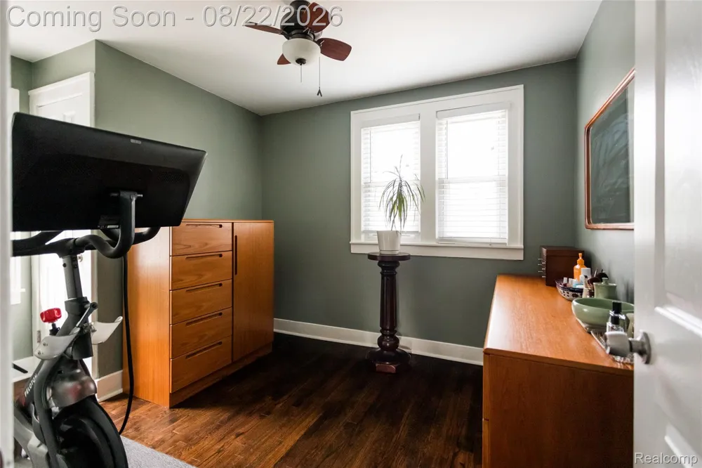 2220 Hyland Street Ferndale City, MI 48220
