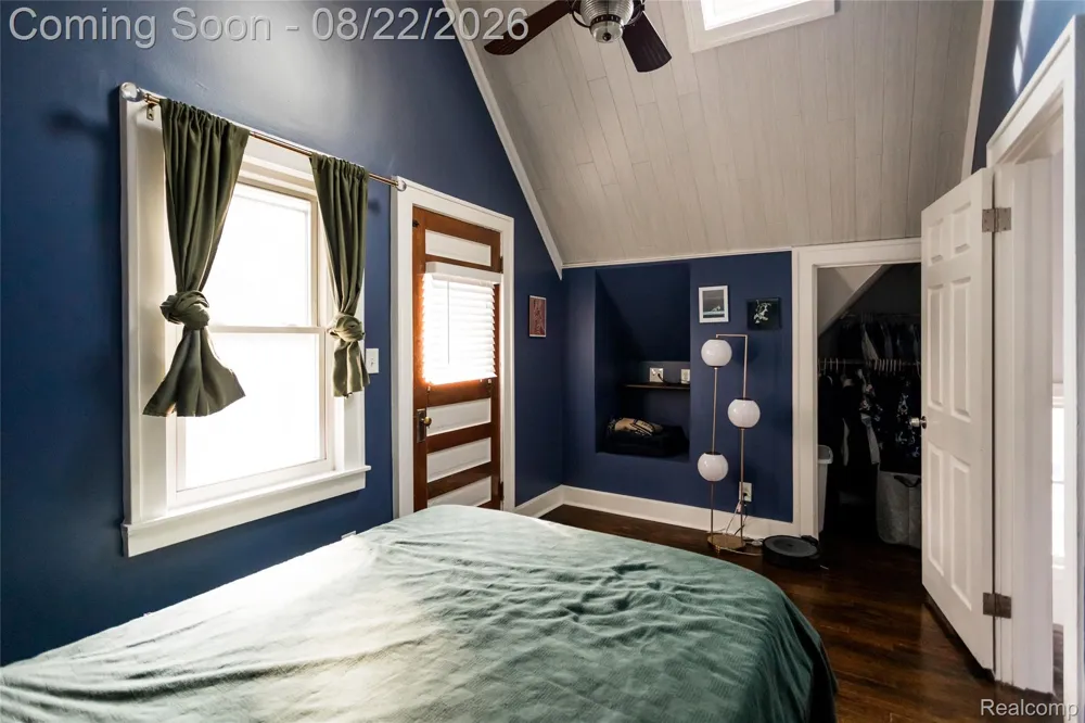2220 Hyland Street Ferndale City, MI 48220