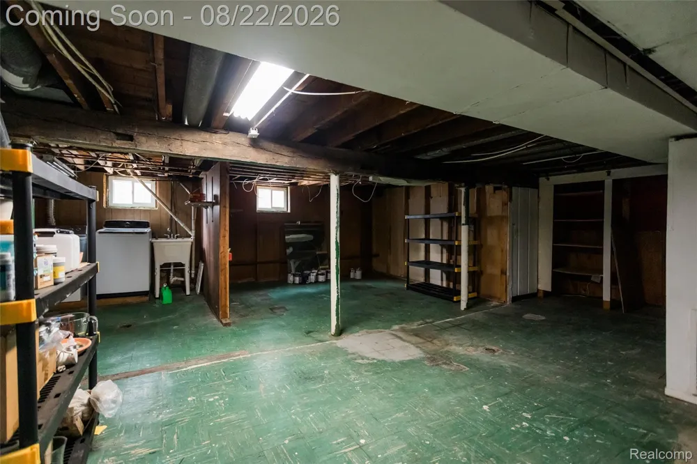 2220 Hyland Street Ferndale City, MI 48220