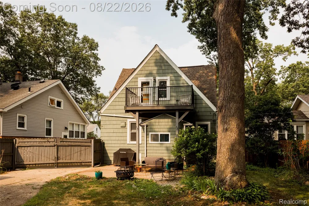 2220 Hyland Street Ferndale City, MI 48220
