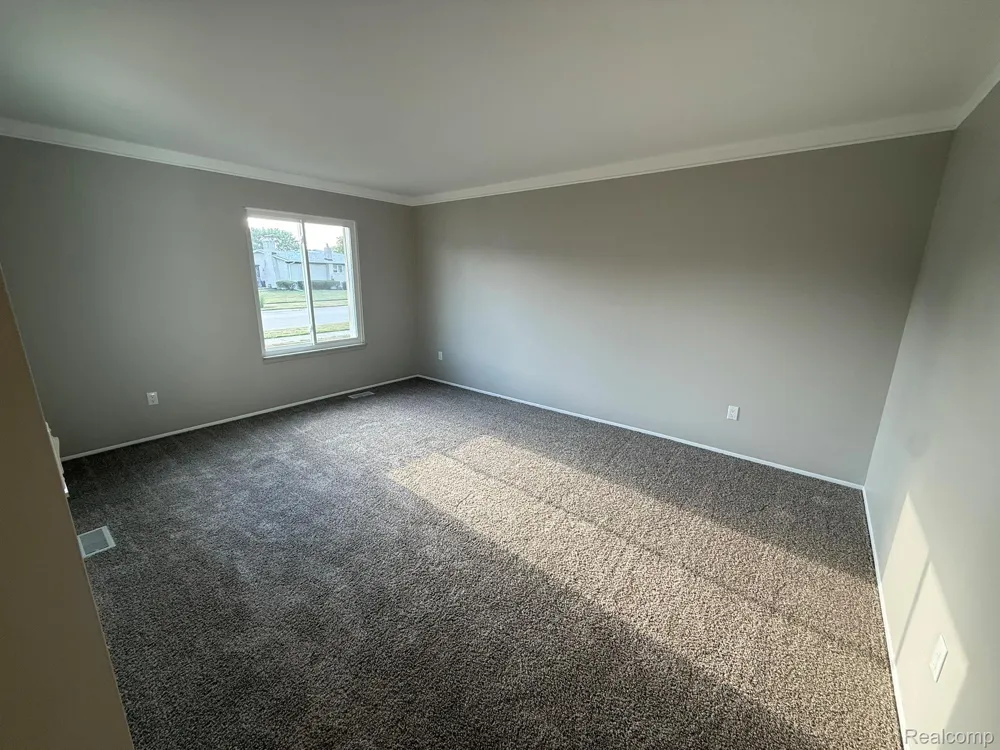 39232 Donahue Drive Clinton Charter Township, MI 48038