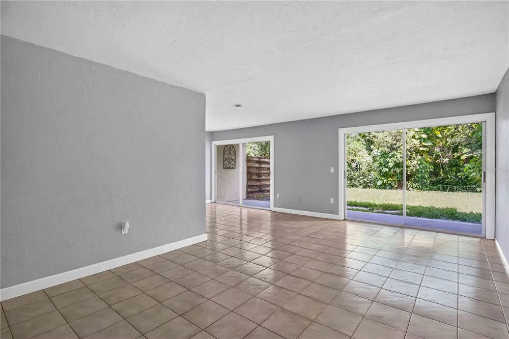 1125 LONGFELLOW WAY #125-B Sarasota, FL 34243