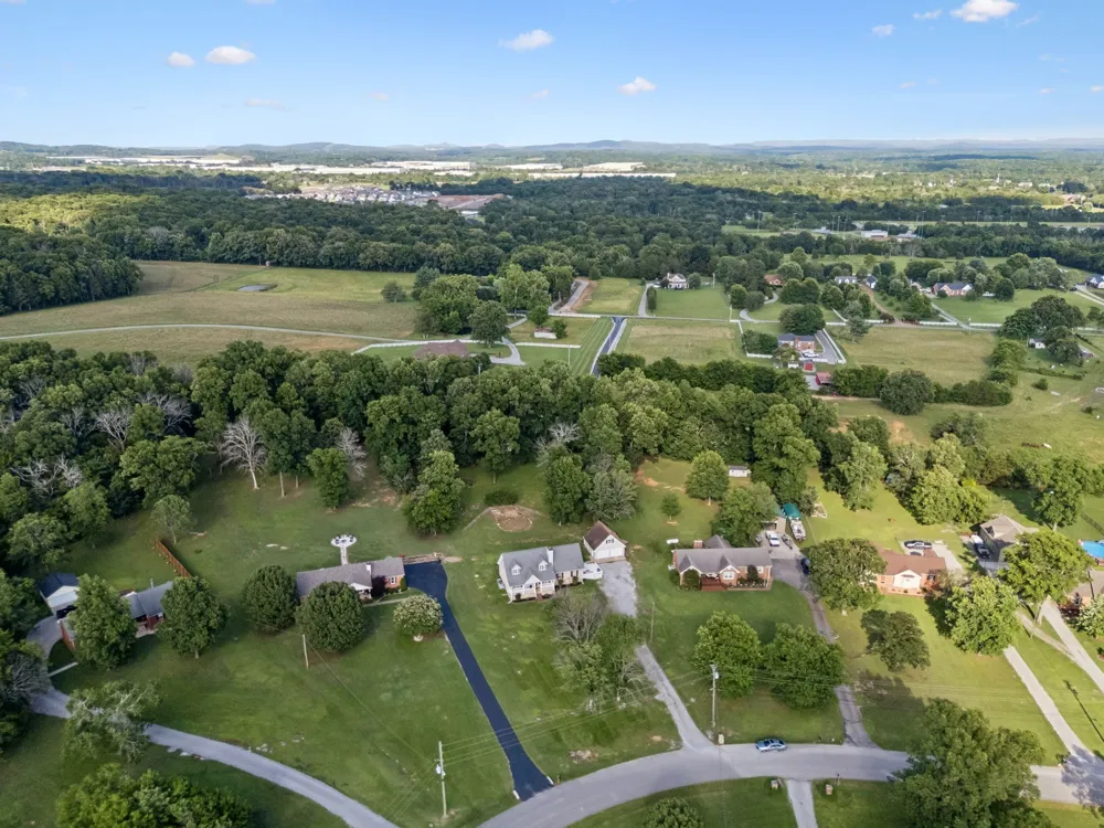 636 Shelley Dr Mount Juliet, TN 37122