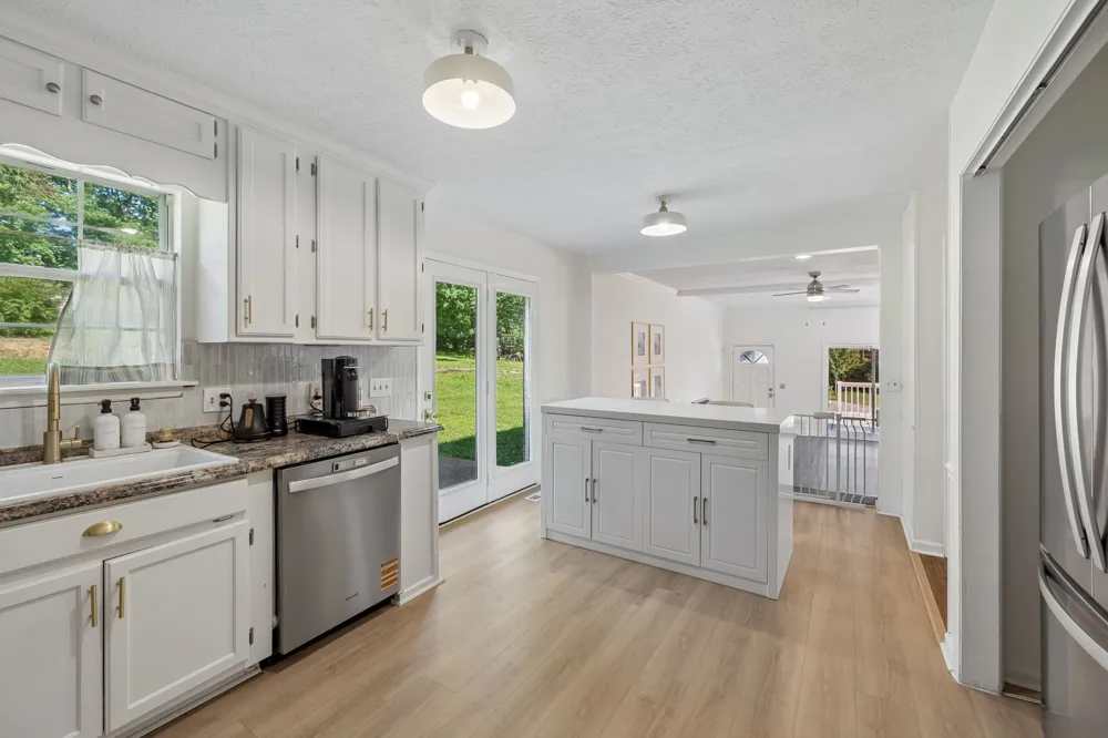 636 Shelley Dr Mount Juliet, TN 37122