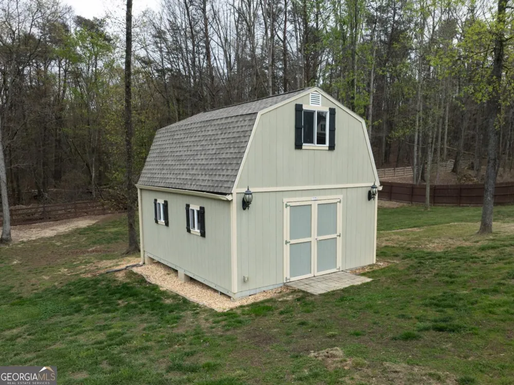 36 NE Thunderhawk LN NE Rydal, GA 30171