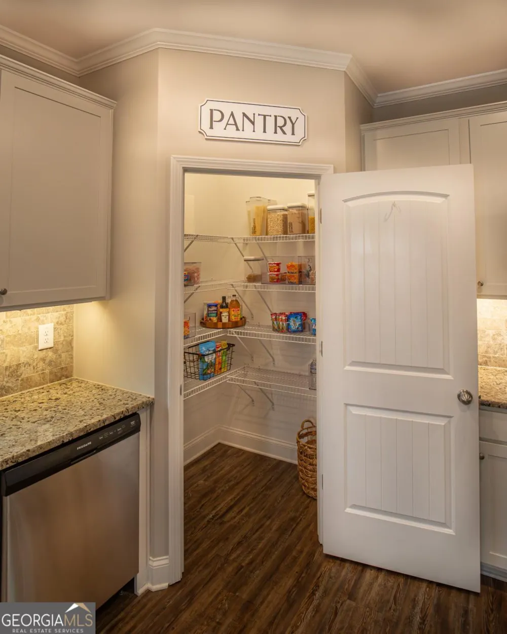 36 NE Thunderhawk LN NE Rydal, GA 30171