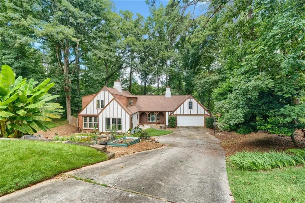 3601 Miller Farms Lane Peachtree Corners, GA 30096