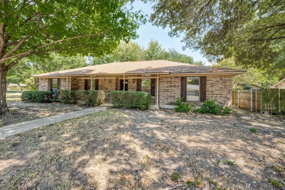 3204 Broken Arrow Road Denton, TX 76209