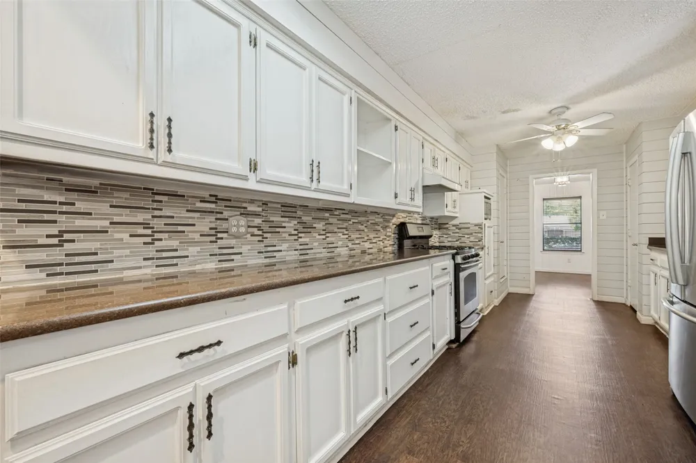 3204 Broken Arrow Road Denton, TX 76209