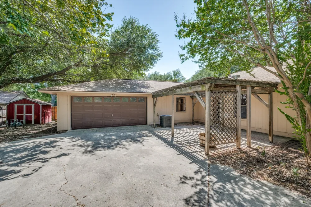 3204 Broken Arrow Road Denton, TX 76209