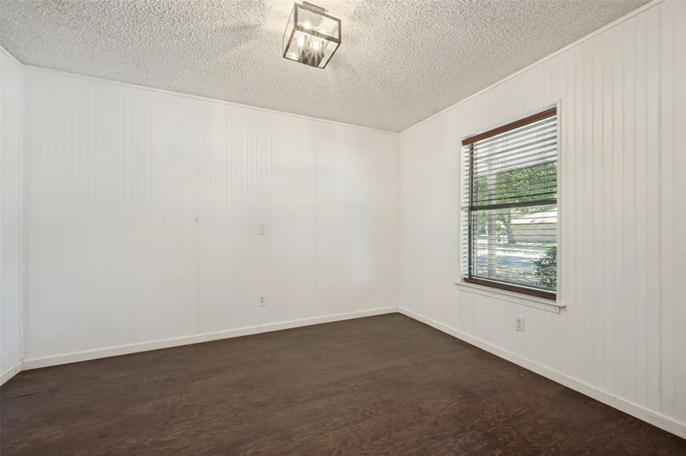 3204 Broken Arrow Road Denton, TX 76209