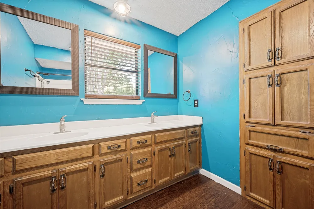 3204 Broken Arrow Road Denton, TX 76209