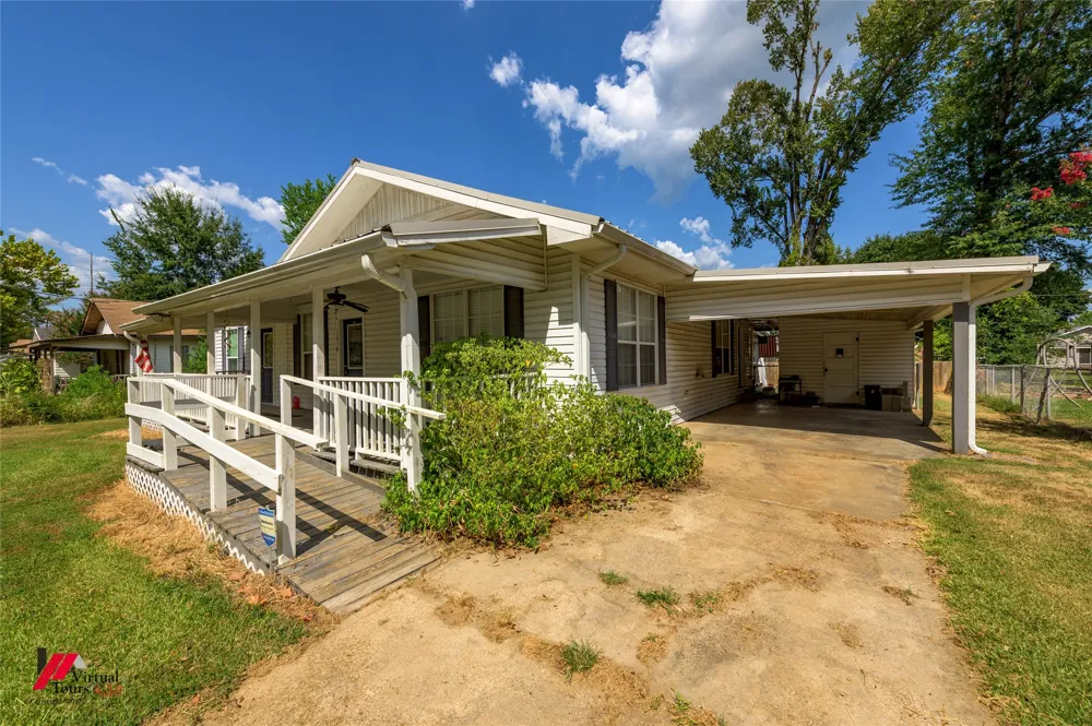 1210 S Third Jonesboro, LA 71247
