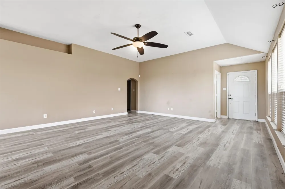 3003 Lake Ridge Drive Sanger, TX 76266