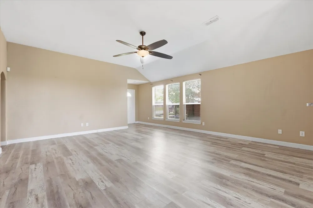 3003 Lake Ridge Drive Sanger, TX 76266
