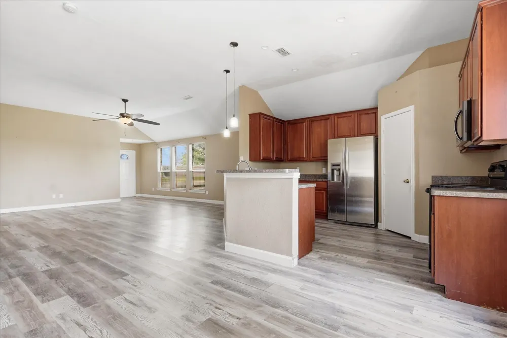 3003 Lake Ridge Drive Sanger, TX 76266