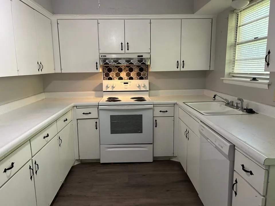 3101 Rufe Snow #C Richland Hills, TX 76118