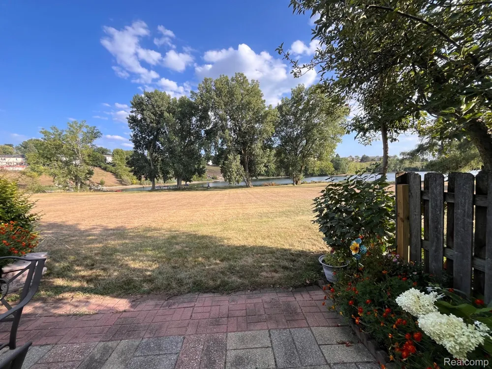 41305 Lagoon Court Northville Township, MI 48167